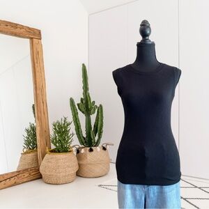 Elie Tahari Sleeveless Ribbed Stitched Neckline Tank Top